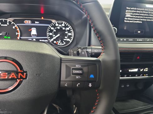 New 2026 Nissan Rogue SV AWD/4WD image 18