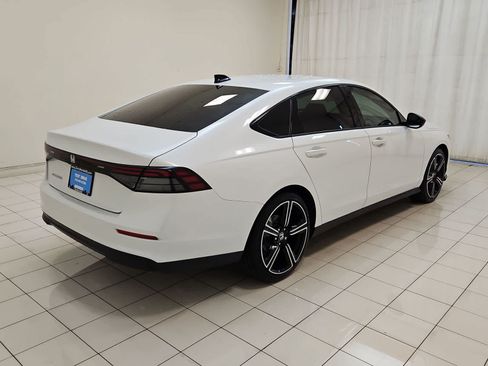 Used 2026 Honda Accord SE image 27