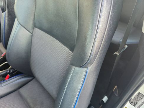 Used 2018 Toyota Corolla SE FWD image 17