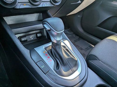 Used 2023 Kia Forte LXS w/ LXS Technology Package image 11