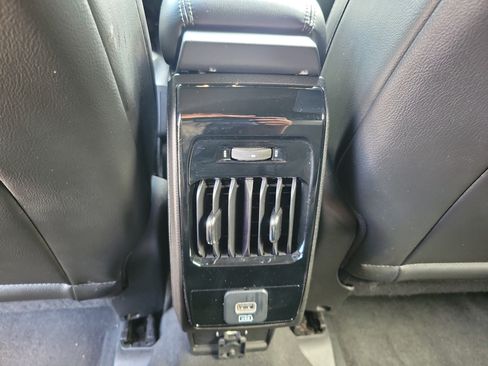 Used 2022 Jeep Compass Latitude FWD image 10