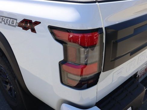 New 2026 Nissan Frontier PRO-4X w/ Pro-4x Convenience Package image 7