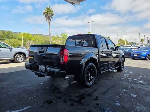 Used 2020 Nissan Frontier SV w/ Midnight Edition Floor Mats RWD image 8