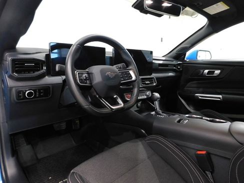 Used 2025 Ford Mustang GT RWD image 35