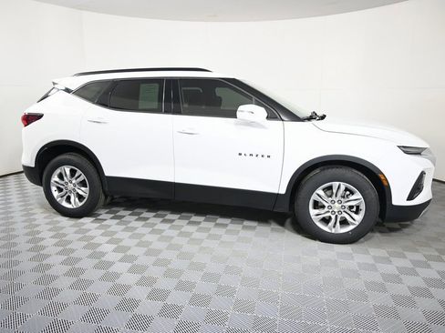 Used 2019 Chevrolet Blazer LT image 8