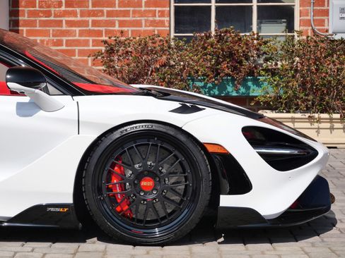 Used 2022 McLaren 765LT RWD image 7