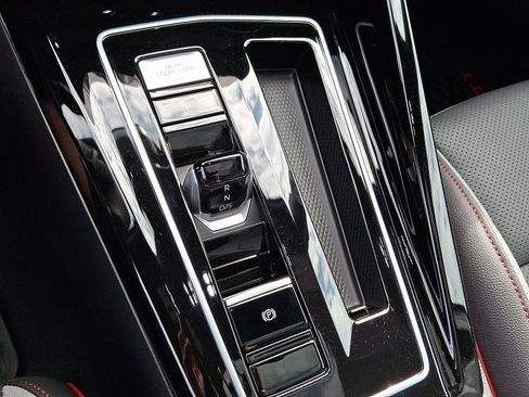 New 2025 Volkswagen GTI SE image 8