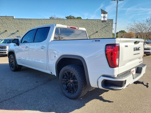 Used 2023 GMC Sierra 1500 Elevation image 24