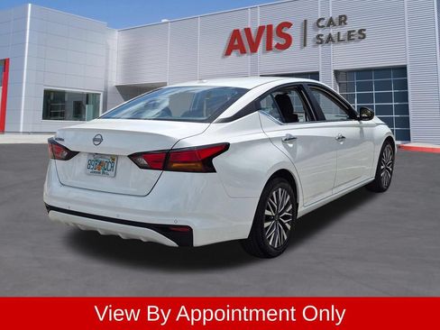 Used 2025 Nissan Altima 2.5 SV FWD image 6