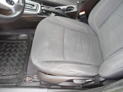 Used 2014 Ford Fiesta SE FWD image 17