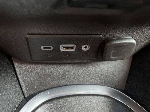 Used 2023 Chevrolet Malibu LT image 28