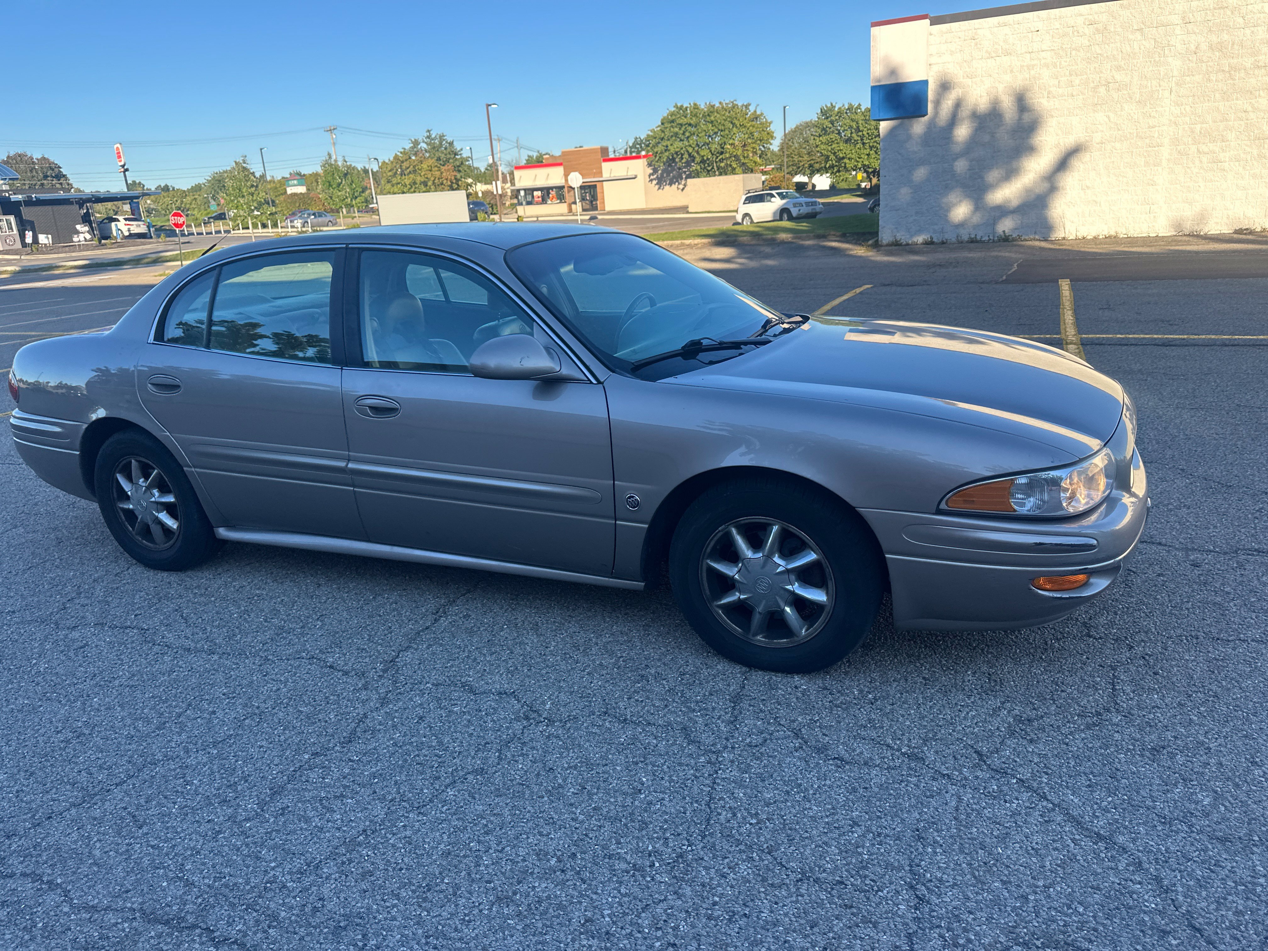 Used 2003 Buick Le Sabre Limited w/ Celebration Edition Package FWD image 13