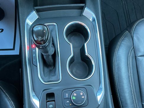 Used 2020 Chevrolet Traverse RS w/ LPO, Floor Liner Package image 9