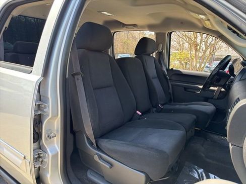 Used 2011 Chevrolet Silverado 1500 LT w/ Regional Value Package image 9