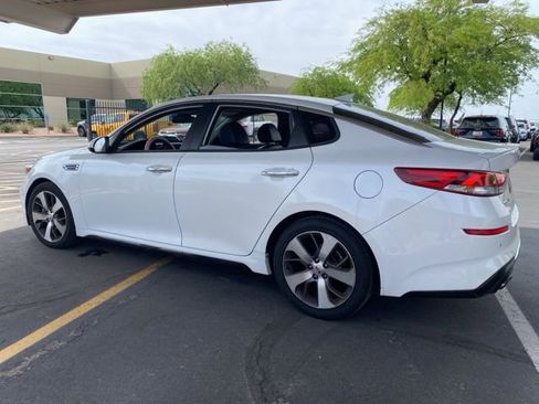 Used 2020 Kia Optima S image 2