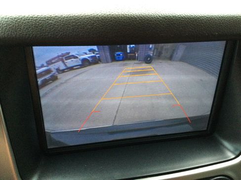 Used 2015 Chevrolet Tahoe LTZ AWD/4WD image 22