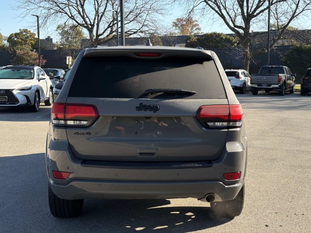 Used 2022 Jeep Grand Cherokee Laredo X AWD/4WD image 6