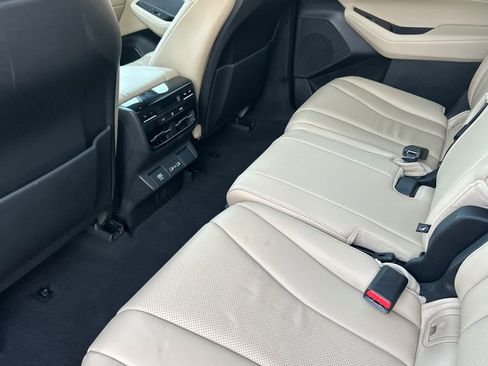 Used 2022 Acura MDX FWD w/ Technology Package image 4