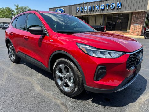 Used 2025 Ford Escape ST-Line w/ Tech Pack #1 AWD/4WD image 7