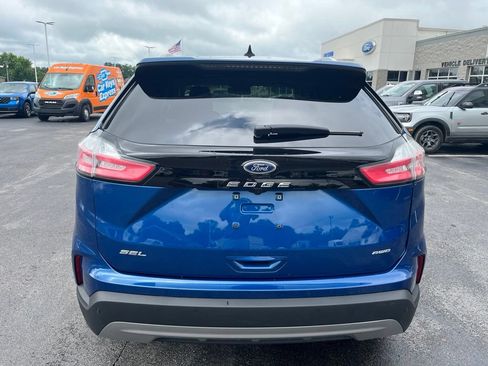 Used 2024 Ford Edge SEL w/ Convenience Package AWD/4WD image 2