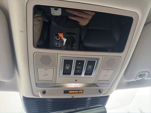 Used 2022 Land Rover Discovery S image 20