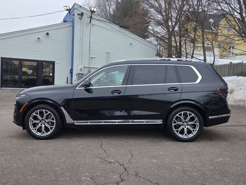 Used 2024 BMW X7 xDrive40i image 3