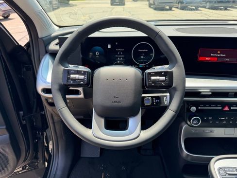 New 2026 Hyundai Ioniq 9 SE AWD/4WD image 11