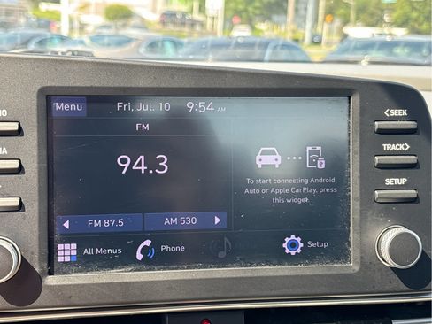 Used 2022 Hyundai Elantra SE w/ Preferred Accessory Package FWD image 11