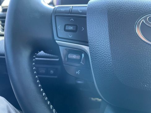 Certified 2025 Toyota Camry SE w/ Convenience Package image 23