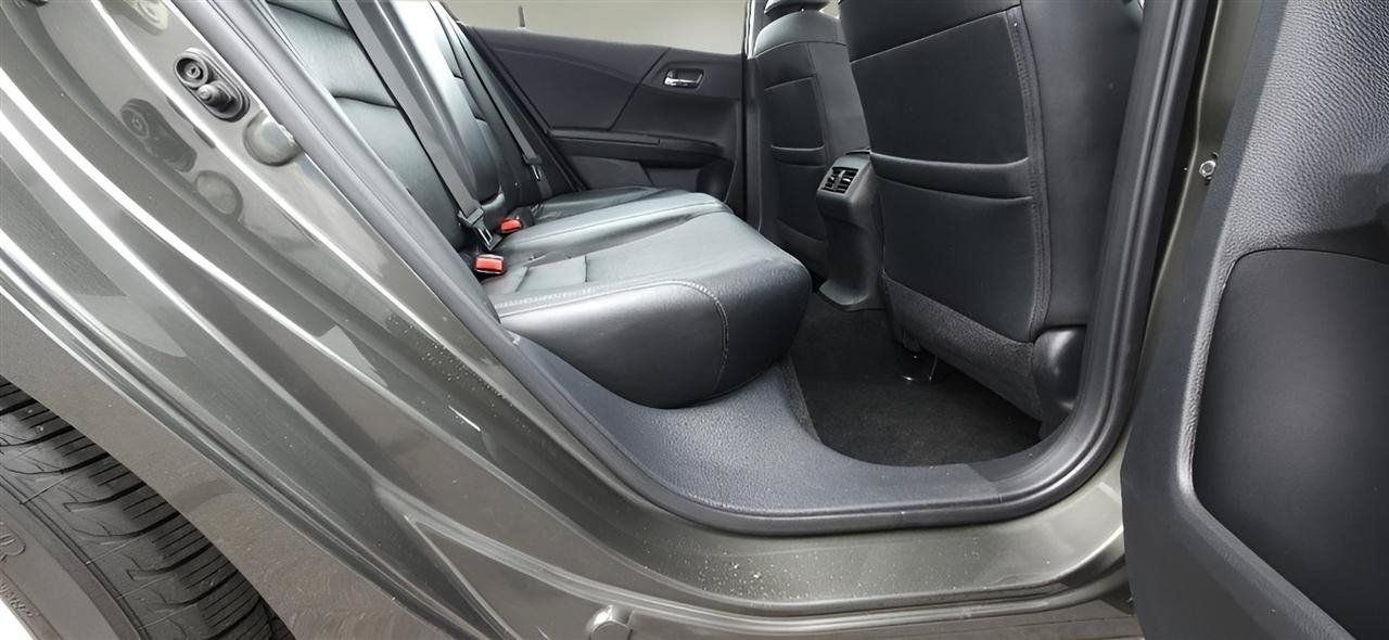 Used 2015 Honda Accord EX-L image 29