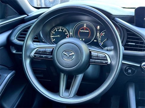 Used 2025 MAZDA MAZDA3 s image 29