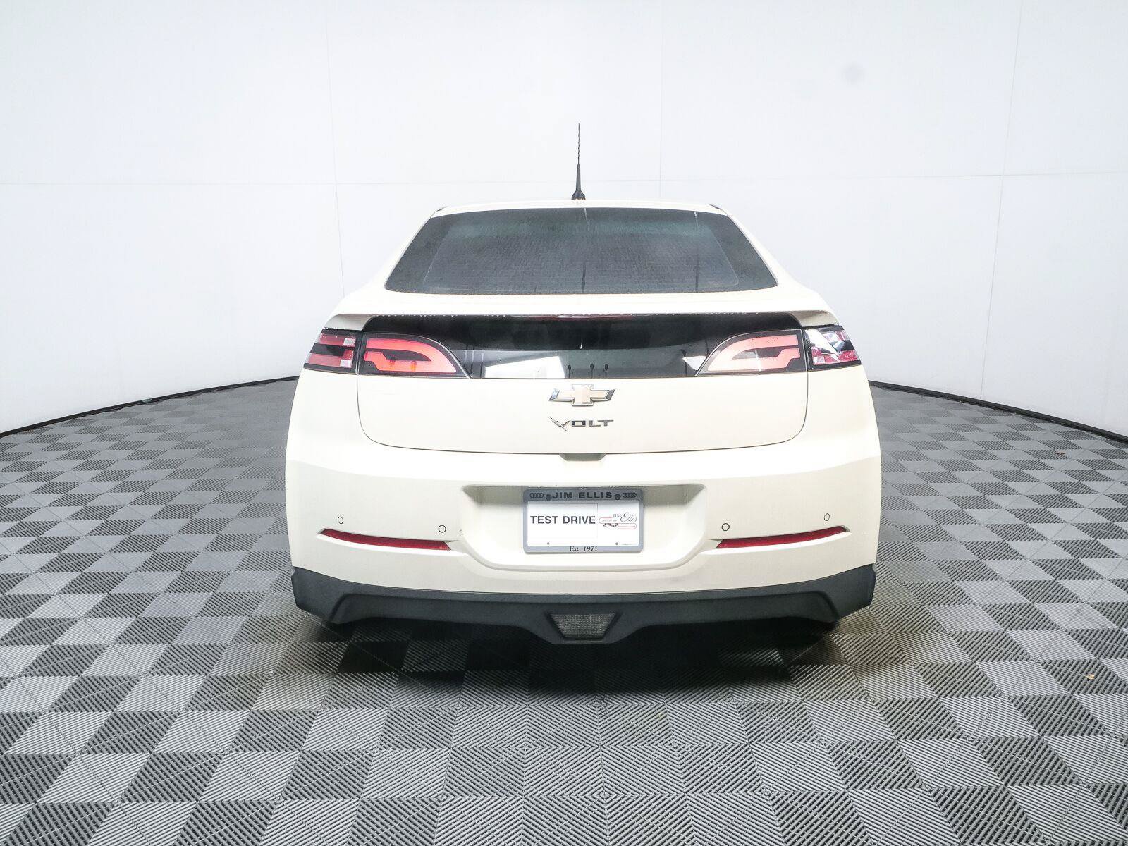Used 2014 Chevrolet Volt Premium w/ Premium Trim Package FWD image 29