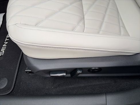 New 2026 Nissan Sentra SL w/ Floor Mat Package image 18
