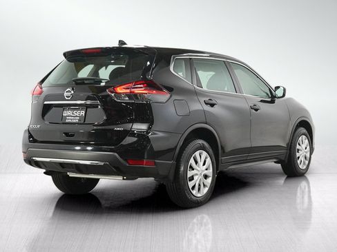 Used 2020 Nissan Rogue S AWD/4WD image 5