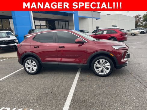 Certified 2024 Buick Encore GX Preferred w/ Advanced Technology Package image 2