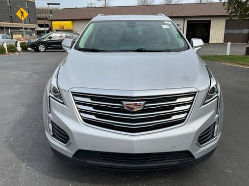 Used 2019 Cadillac XT5 Luxury image 2