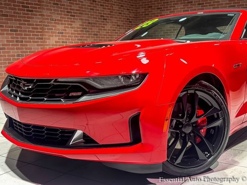 Used 2023 Chevrolet Camaro LT w/ RS Package image 4