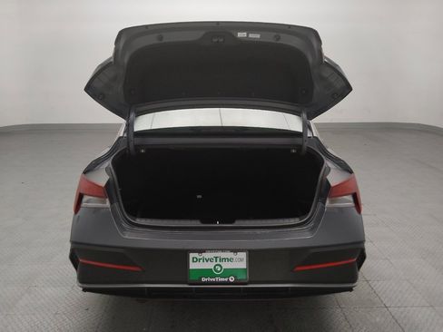 Used 2025 Hyundai Elantra SE w/ Cargo Package FWD image 29
