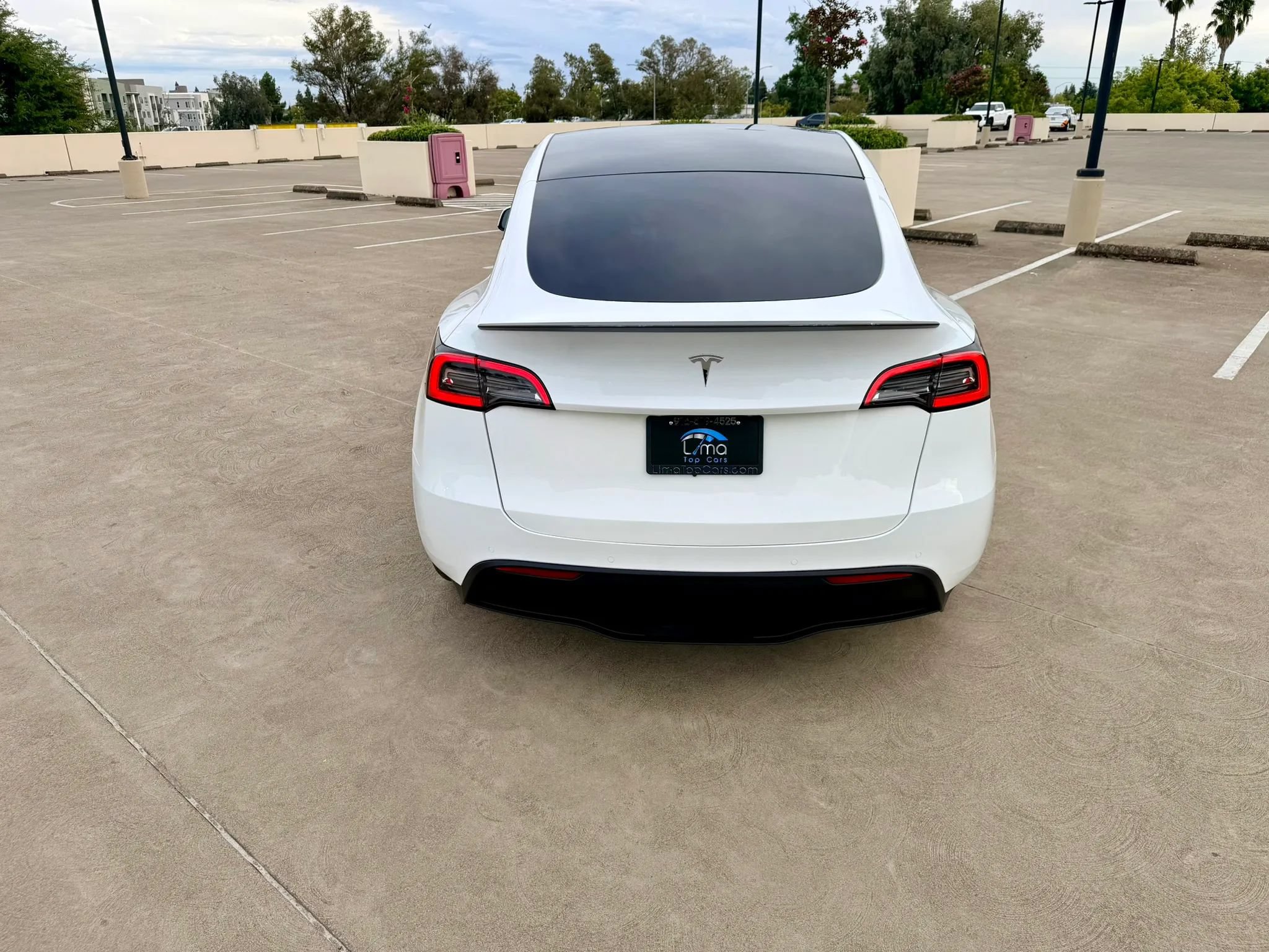 Used 2022 Tesla Model Y Performance AWD/4WD image 8