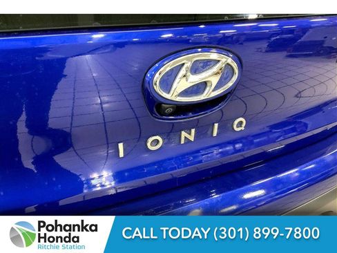 Used 2022 Hyundai Ioniq SE image 7