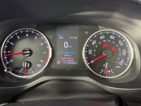 Used 2021 Toyota RAV4 LE FWD image 20