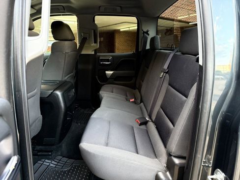 Used 2017 Chevrolet Silverado 1500 LT image 31