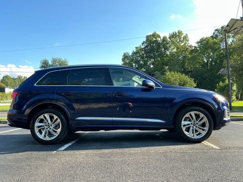 Used 2023 Audi Q7 2.0T Premium w/ Convenience Package AWD/4WD image 4
