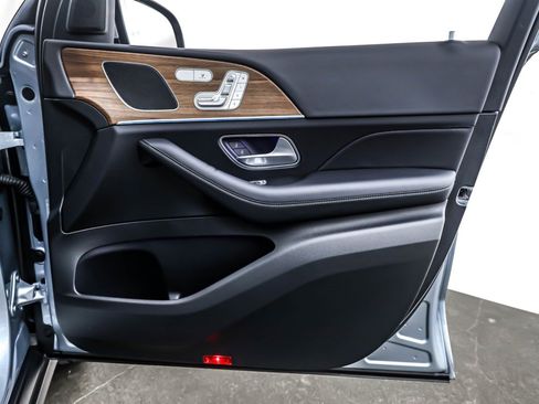 Certified 2025 Mercedes-Benz GLE 350 4MATIC image 24