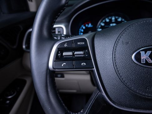 Used 2020 Kia Sorento EX image 23