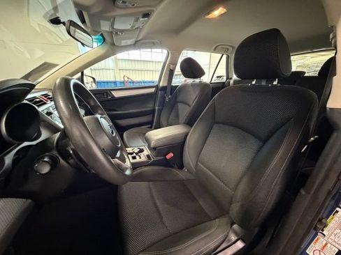 Used 2019 Subaru Outback 2.5i AWD/4WD image 21