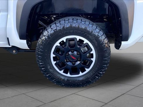 Used 2024 Toyota Tacoma TRD Off-Road w/ TRD Off Road Upgrade Package AWD/4WD image 11