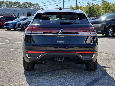 New 2026 Volkswagen Atlas Cross Sport SE image 5