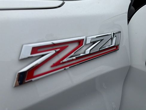 Used 2022 Chevrolet Silverado 1500 LT w/ Z71 Off-Road Package image 41