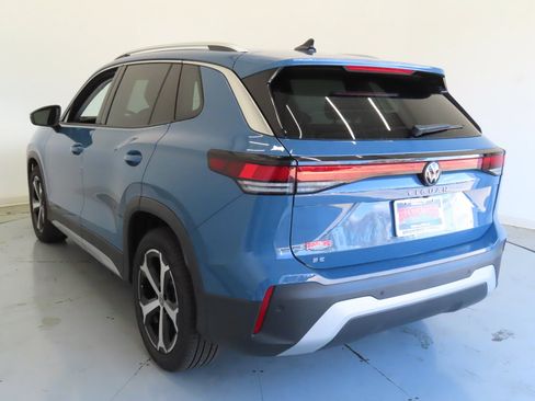 Certified 2026 Volkswagen Tiguan SE FWD image 6